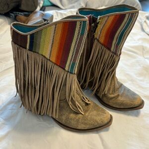 Size 10 fringe boots